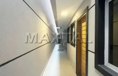 Apartamento à venda com 2 dormitórios, e sala de 33m². na vila isolina mazzei.