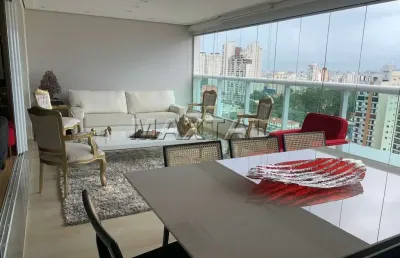 Apartamento com 140m²  3 dormitórios sendo 3 suítes , 3 banheiros e 3 vagas, na santa teresinha.