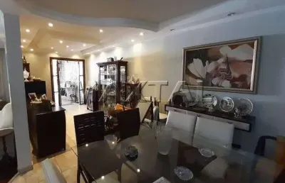 Casa à venda com 4 dormitórios e 2 suítes, de 300 m². piscina e churrasqueira - santa terezinha