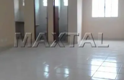Galpão em cajamar com 596m², com entrada para carreta. 2km da rodovia anhanguera.
