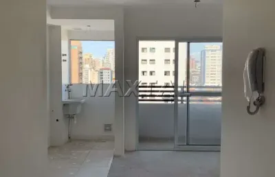 Apartamento 40m²  à venda, vila pauliceia, 2 dormitórios e sala com varanda.