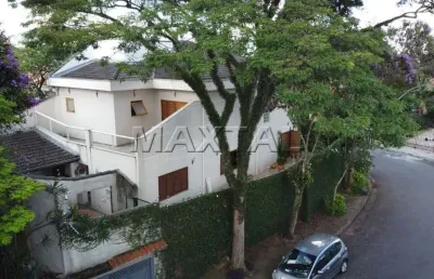 Mansão em condomínio fechado no jardim leonor, 4 dormitórios, 3 vagas de garagem, de 300m².