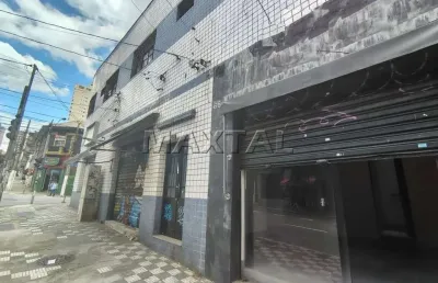 Loja para alugar com 20m² em santana, ao lado do metro, com um banheiro e uma copa.