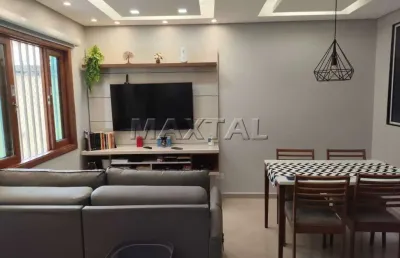 Casa em condomínio fechado 128 m²,  cozinha mobiliada , 3 dormitórios, 1 suíte e 2 vagas.