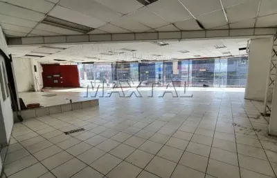 Ponto comercial para locação, de 254 m²,  4 banheiros e cozinha, na avenida imirim.