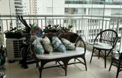 Apartameto na mooca com 4 dormitórios, sendo 2 suítes, 202m², sacada gourmet e 4 vagas de garagem.