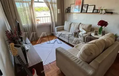 Apartamento 3 dormitórios, sala, cozinha e banheiro com vaga e todo mobiliado.