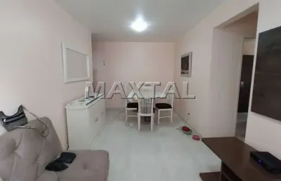 Apartamento à venda com 60m², com 2 quartos, 1 banheiro, sala cozinha e área de serviço e 1 vaga.