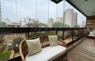 Apartamento à venda, de 206m², com 3 suítes e 3 vagas de garagem, em santana.