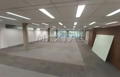 Prédio comercial na região comercial da avenida braz leme, 2.300m² de área útil, 4 pisos, 10 vagas