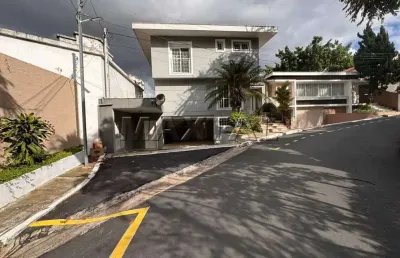Casa em condomínio fechado em santana  de 450 m², com 5 dormitórios,  sendo 3 suítes e 6 vagas.