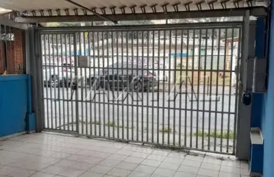 Casa térrea com 3 quartos,1 suítes, sala ampla e 2 vagas de garagem no bairro jardim são paulo