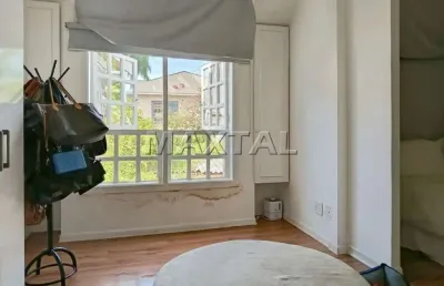 Casa à venda e locação de 3 dormitórios e 3 vagas, no jardim paulistano.