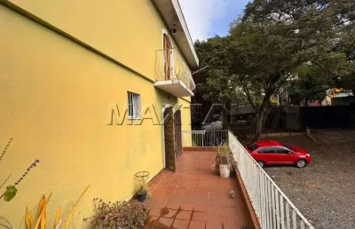 Sobrado à  venda no tremembé de 240 m², com 3 dormitórios, sendo 1 suíte e 4 vagas.