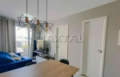 Apartamento à venda com 02 dormitórios, banheiro social, sala e  1 vaga.