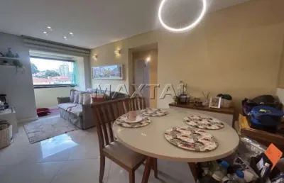 Apartamento para locação de 55 m² com varanda de 2 quartos, sendo 1 suíte, na parada inglesa.