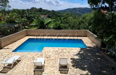 Casa à venda em mairiporã com vista panorâmica, com 4 dormitórios, 1 suíte e 9 vagas.