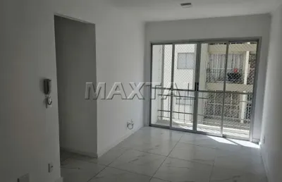 Apartamento para locação de 58m², com 2 dormitórios e 2 banheiros, na vila dionisia