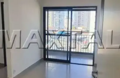 Apartamento com 2 dormitórios, sala, cozinha dois banheiros e vaga de garagem, lazer completo.