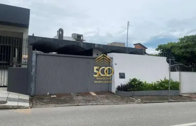 Casa comercial com 2 salas para alugar na Rua Antônia Alves, Itaguaçu, Florianópolis