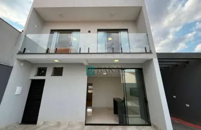 Sobrado com 3 dormitórios sendo 01 suíte, com suíte e piscina à venda, 164 m² por r$ 770.000 - jardim colina verde - maringá/pr