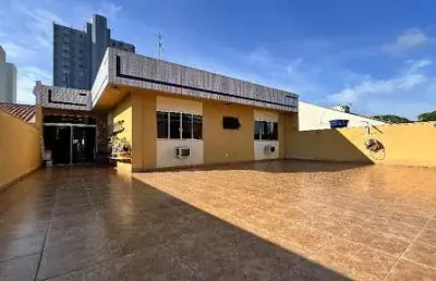 Sobrado com 4 dormitórios à venda, 490 m² por r$ 2.500.000,00 - zona 07 - maringá/pr
