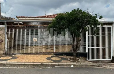 Casa com 3 quartos à venda na rua armando sarnes, 207, jardim santa amália, campinas, 217 m2 por r$ 600.000