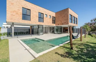 Casa em condomínio fechado com 5 quartos à venda na serra do itajaí, 01, residencial campo camanducaia, jaguariúna, 321 m2 por r$ 3.600.000