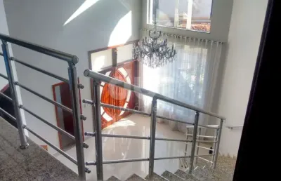 Casa em condomínio fechado com 3 quartos à venda na rua alcides calegari, 144, residencial portal do lago, sumaré, 270 m2 por r$ 1.499.000