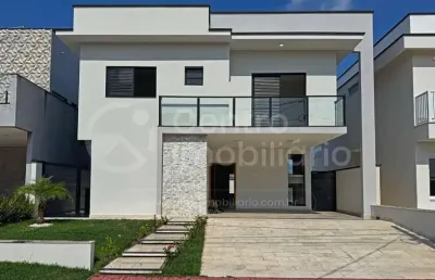 Casa à venda com piscina e 4 quartos em peruíbe, no bairro residencial flora rica