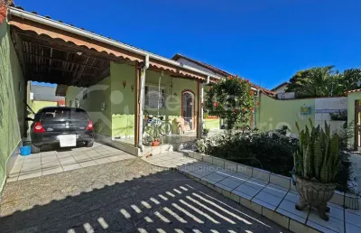 Casa à venda com 3 quartos em peruíbe, no bairro belmira novaes
