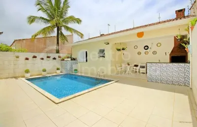 Casa à venda com piscina e 5 quartos em peruíbe, no bairro jardim beira mar