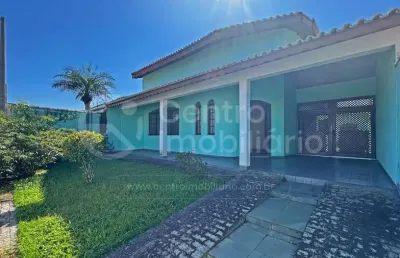 Casa à venda com 3 quartos em peruíbe, no bairro balneario barra de jangada