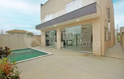Casa à venda com piscina e 5 quartos em peruíbe, no bairro bougainvillee iv