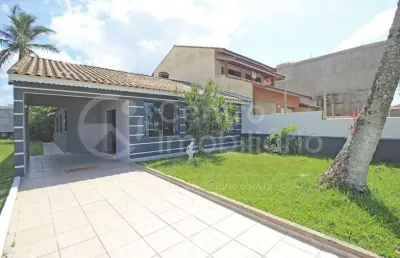 Casa à venda com 4 quartos em peruíbe, no bairro centro