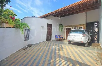 Casa à venda com 3 quartos em peruíbe, no bairro balneario sambura