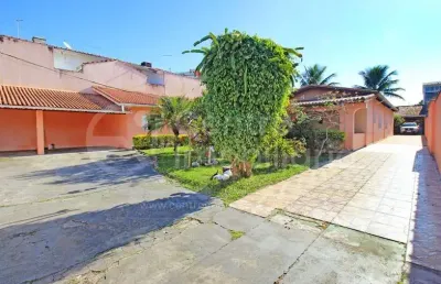 Casa à venda com 7 quartos em peruíbe, no bairro centro