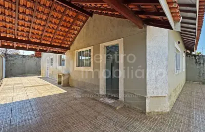 Casa à venda com 3 quartos em peruíbe, no bairro balneario sao joao batista