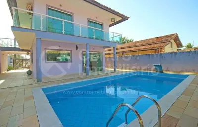 Casa à venda com piscina e 4 quartos em peruíbe, no bairro jardim três marias