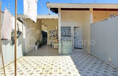 Casa à venda com 2 quartos em peruíbe, no bairro jardim peruibe