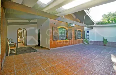 Casa à venda com 3 quartos em peruíbe, no bairro parque balneario oasis