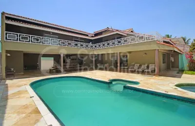 Casa à venda com piscina e 6 quartos em peruíbe, no bairro jardim três marias