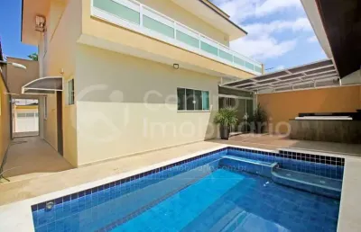Casa à venda com piscina e 4 quartos em peruíbe, no bairro cidade nova peruíbe