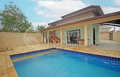 Casa à venda com piscina e 5 quartos em peruíbe, no bairro balneario josedy