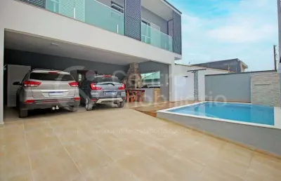 Casa à venda com piscina e 3 quartos em peruíbe, no bairro jardim três marias