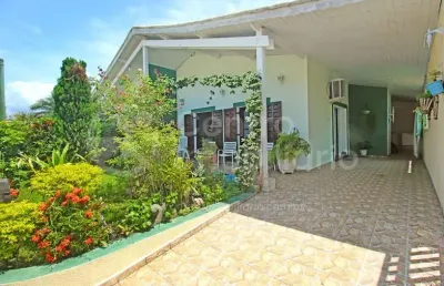 Casa à venda com 3 quartos em peruíbe, no bairro parque turistico