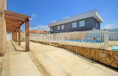 Casa à venda com piscina e 2 quartos em peruíbe, no bairro estancia sao jose
