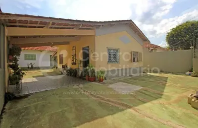 Casa à venda com 2 quartos em peruíbe, no bairro balneario florida