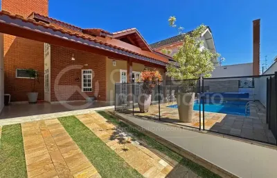 Casa à venda com piscina e 3 quartos em peruíbe, no bairro parque turistico