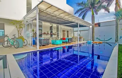 Casa à venda com piscina e 3 quartos em peruíbe, no bairro jardim star